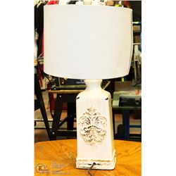 VINTAGE  27" TALL TABLE LAMP