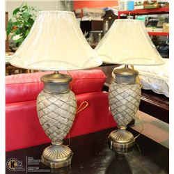 PAIR OF ORNATE SHOWHOME TABLE LAMPS WITH GOLD LEAF