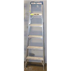 6' ALUMINUM LADDER ON CHOICE