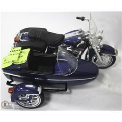 1:18 HARLEY WITH SIDE CAR.