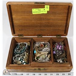 ESTATE BOX OF JEWELLERY, MANY RHINESTONE PIECES