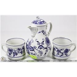 CZECHOSLOVAKIAN BLUE & WHITE PORCELAIN COFFEE URN