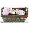 Image 1 : BASKET OF ASSORTED YARN.