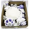 Image 1 : BOX OF BLUE AND WHITE COLLECTIBLES