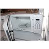 Image 2 : WHITE KENMORE MICROWAVE