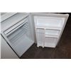 Image 2 : WHITE KENMORE BAR FRIDGE