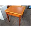 Image 1 : MODERN MAPLE ENDTABLE