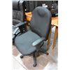 Image 2 : BLACK FABRIC OFFICE CHAIR