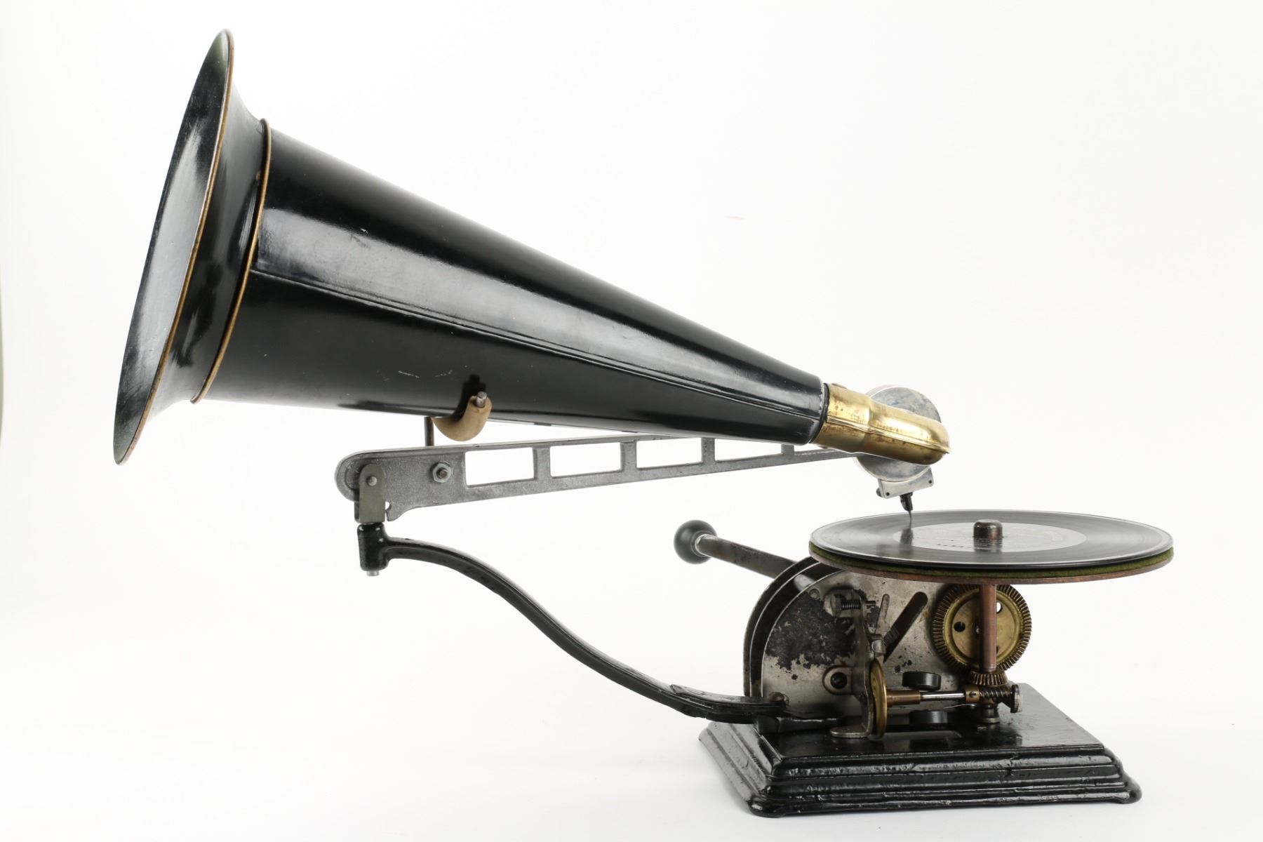 About Talking Machine Early Standard Talking Machine Co. Phonograph