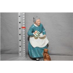 Royal Doulton figurine The Favourite HN2249