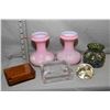 Image 1 : Tray lot of vintage and antique glass collectibles including a pair of cased glass vases with hand e