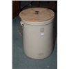 Image 1 : Ten gallon Medalta crock