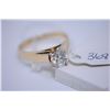 Image 1 : Ladies 14kt yellow gold diamond solitaire ring set with 1.08ct round brilliant cut white diamond. Re