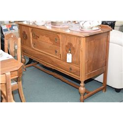 Walnut refractory sideboard that matches lot 190