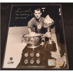 Gordie Howe Mr Hockey #9 1071 Goals Autographed