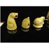 Image 15 : Eskimo Ivory Chess Set