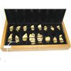 Image 19 : Eskimo Ivory Chess Set