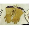 Image 7 : Flathead Beaded Gauntlets - Agnes Kenmille