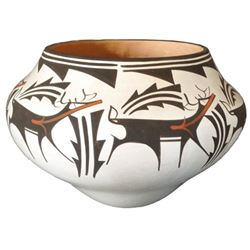 Zuni Pottery Jar - H. Peynetsa