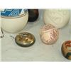 Image 6 : Box Lot of Pottery Items