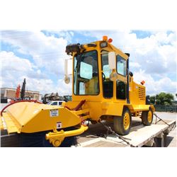 2009 ROSCO SM80CT BROOM; VIN/SN:909024 - CUMMINS DIESEL, ECAB W/ AC, 1,833 HOURS