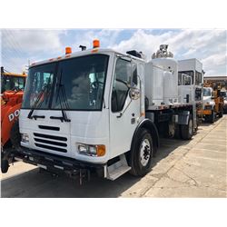 2007 AMERICAN LAFRANCE CONDOR STRIPER TRUCK; VIN/SN:5SXAANDC77RY74640 - S/A, 335 HP CUMMINS DIESEL, 