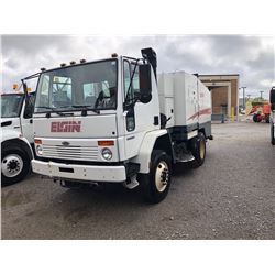 2007 ELGIN SC8000 SWEEPER TRUCK; VIN/SN:49HAADBV77DX61353 - S/A, CUMMINS DIESEL, A/T, AC, 33,000K GV