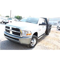 2011 DODGE 3500 FLATBED TRUCK; VIN/SN:3D6WF4CT7BG617829 - CREW CAB, V8 GAS, A/T, AC, 9' FLATBED BODY