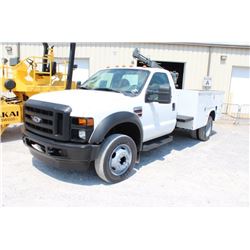 2008 FORD F550 SERVICE TRUCK; VIN/SN:1FDAF56R38ED74828 - V8 DIESEL, A/T, AC, KNAPHEIDE SERVICE BODY,