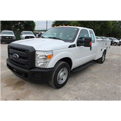 2015 FORD F350 SERVICE TRUCK; VIN/SN:1FD8X3E60FEA64298 - EXT. CAB, V8 GAS, A/T, AC, SERVICE BODY, HO