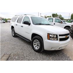 2012 CHEVROLET SURBURBAN VIN/SN:1GNSK5E73CR305103 - 4X4, V8 GAS, A/T, AC, 3RD ROW SEATING, 123,212 M