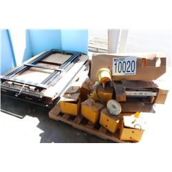 SIGNAL LIGHTS, BEDSLIDE