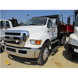 2005 FORD F750 XL DUMP, VIN/SN:3FRXX75T95V108138 - S./A, EXT CAB, C7 CAT DIESEL ENGINE, 7 SPEED TRAN