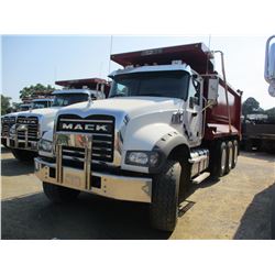 2017 MACK GU713 DUMP TRUCK, VIN/SN:1M2AX07C9HM036561 - TRI-AXLE, 455 HP MACK MP8 ENGINE, ALLISON 450
