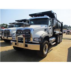 2018 MACK GU713 DUMP, VIN/SN:1M2AX07C9JM036615 - TRI-AXLE, 455HP MACK 455 MP8 ENGINE, MACK T310M 10 