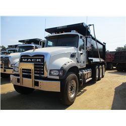 2018 MACK GU713 DUMP TRAILER, VIN/SN:1M2AX07CXJM037109 - TRI-AXLE, 455 HP MACK MP8 ENGINE, MACK T310