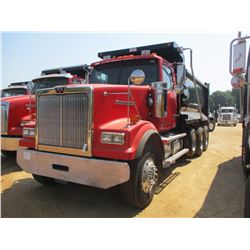 2012 WESTERN STAR 4900 DUMP TRUCK, VIN/SN:5KKHAEDV0CBPH2119 - TRI-AXLE, 450 HP DETROIT DD13 DIESEL, 