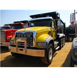 2013 MACK GU713 DUMP, VIN/SN:1M2AX07C2DM018364 - TRI-AXLE, 455 HP MACK MP8 DIESEL, ALLISON 4500RDS A