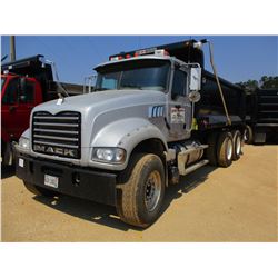 2012 MACK GU713 DUMP TRUCK, VIN/SN:1M2AX04Y3CM012586 - T/A, MACK MP7 DIESEL ENGINE, 10 SPD TRANS, EN