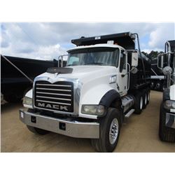 2009 MACK GU713 DUMP, VIN/SN:1MZAX04C99M004120 - TRI-AXLE, 405 HP MACK ENGINE, 8LL FULLER TRANS, 44K