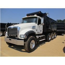 2009 MACK GU713 DUMP, VIN/SN:1M2AX07Y39M006629 - TRI-AXLE, MP8 MACK DIESEL ENGINE, 18 SPEED TRANS, 4