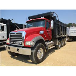 2008 MACK GU713 DUMP, VIN/SN:1M2AX04C08M002531 - MACK MP7 DIESEL ENGINE, 10 SPEED TRANS, 44K REARS, 