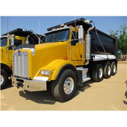 2006 KENWORTH T800 DUMP, - TRI-AXLE, 475HP CAT C15 ENGINE, 8LL TRANS, 46K REARS, 20K FRONT, ENGINE B