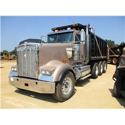 2009 KENWORTH W900 DUMP, VIN/SN:1XKWD40X99J238072 - TRI-AXLE, 435HP CUMMINS ISX ENGINE, 8U SPEED TRA