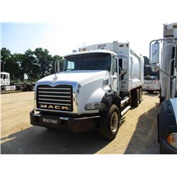 2010 MACK GU813 GARBAGE TRUCK, VIN/SN:1M2AX13C7AM010249 - T/A, 320 HP MACK MP7 DIESEL ENGINE, ALLISO