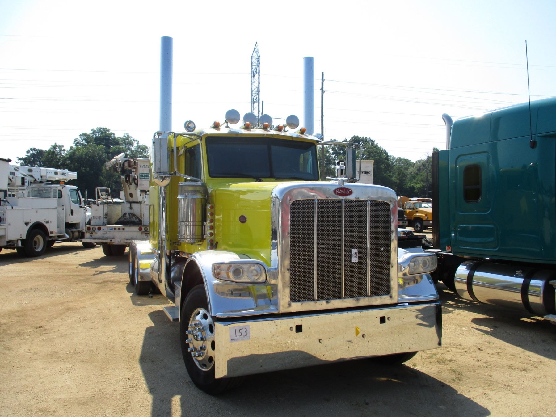 2012 PETERBILT 388 TRUCK TRACTOR, VIN/SN1XPWD49X5CD170713 GLIDER KIT