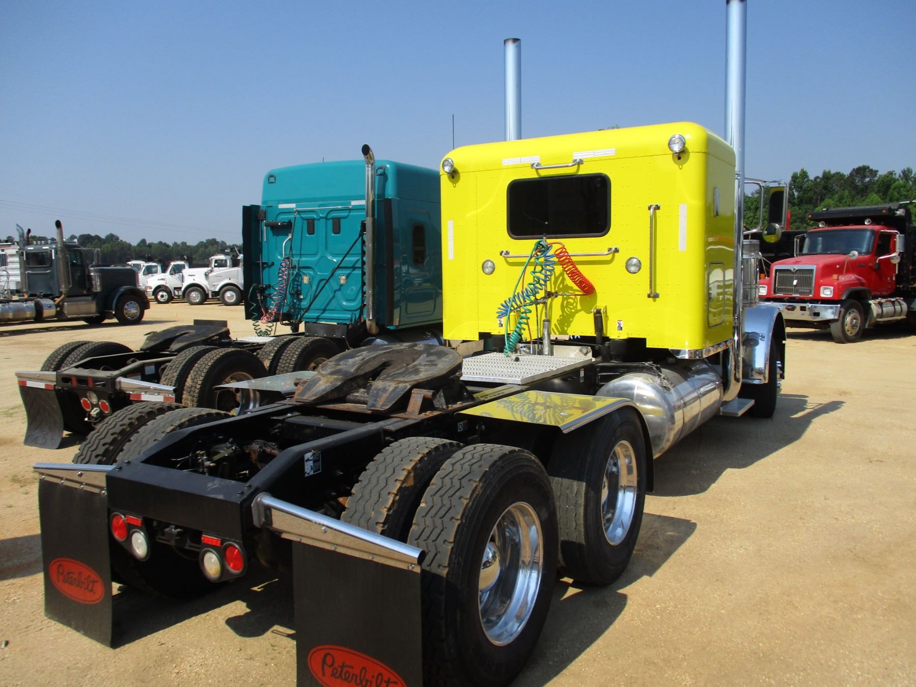 2012 PETERBILT 388 TRUCK TRACTOR, VIN/SN1XPWD49X5CD170713 GLIDER KIT