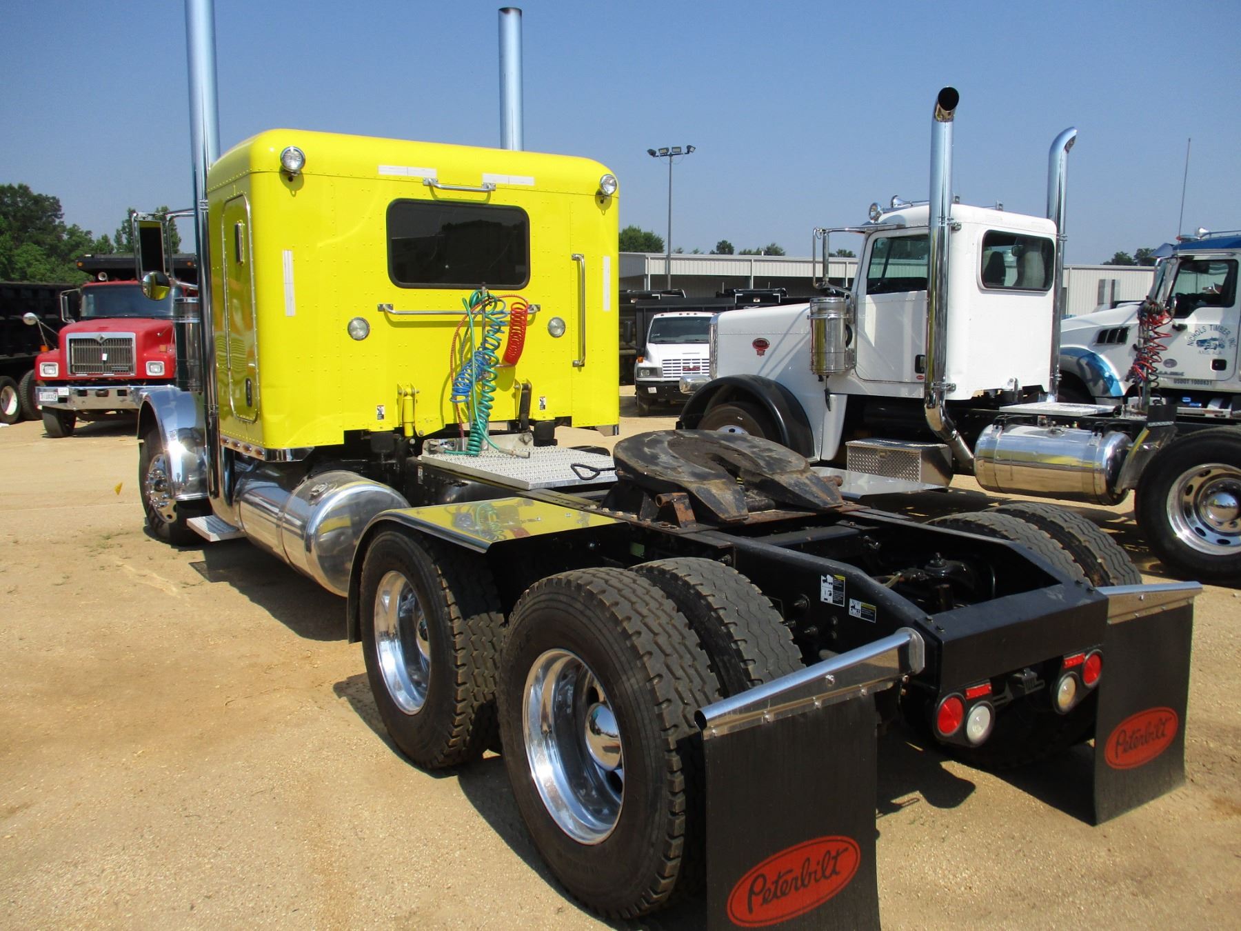 2012 PETERBILT 388 TRUCK TRACTOR, VIN/SN1XPWD49X5CD170713 GLIDER KIT