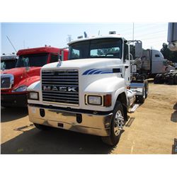 2007 MACK CHN613 TRUCK TRACTOR, VIN/SN:1M1AJ06Y07N008143 - T/A, 427 HP MACK ENGINE, 10 SPEED TRANS, 