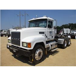 2000 MACK CH613 TRUCK TRACTOR, VIN/SN:1M1AA18YXYW127431 - T/A, 460HP MACK E7 ENG, 8LL TRANS, 38K REA